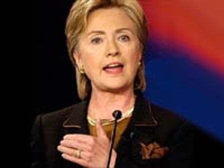 இந்தியாவுக்கு எதிராக தீவிரவாதத்தை ஆயுதமாக பயன்படுத்தியது பாக்.-ஹில்லாரி