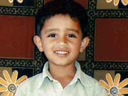 ரத்தப் புற்று நோய் சிகிச்சைக்கு நிதியுதவி நாடும் 5 வயது சிறுவன்