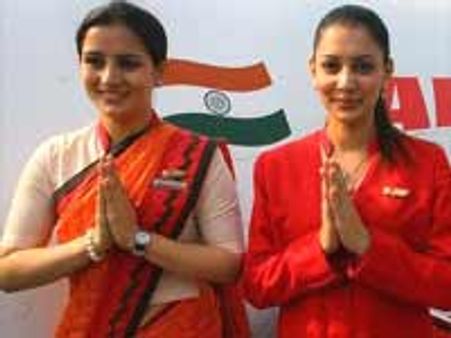 விண்ணைத் தொடும் விமான கட்டணம்: டெல்லி-மும்பைக்கு ரூ 35000!