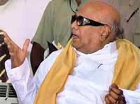 ஆண்டுக்கணக்கில் வாய்தா வாங்கும் ஜெ. ஊழல் மகாராணியா அல்லது நானா?-கருணாநிதி கேள்வி