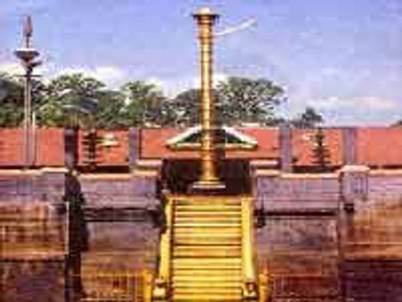 சபரிமலைக்கு 674 சிறப்பு ரயில்கள்: பம்பையில் முன்பதிவு மையம்