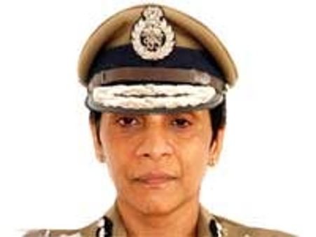 உயர்நீதிமன்ற உத்தரவுப்படி பரிசீலனை-மீண்டும் டிஜிபியாக லத்திகா சரண் நியமனம்