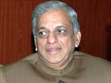 பாஜக ஆட்சி ஸ்பெக்ட்ரம் முறைகேடு: ரூ. 50,000 கோடி நஷ்டம்!-நீதிபதி பாட்டீல் குழு விசாரிக்கும்