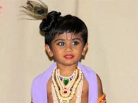 லண்டன் தமிழ் பள்ளி ஆண்டு விழா கொண்டாட்டம் : இந்திய பாரம்பரிய நடன நிகழ்ச்சிகள்
