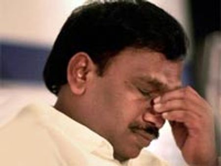 ஸ்பெக்ட்ரம்: டெல்லி வைத்து ராசாவிடம் 24ம் தேதி சிபிஐ விசாரணை!