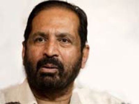 சுரேஷ் கல்மாடிக்கு வந்த மிரட்டல் கடிதம்-சிபிஐ ரெய்டில் சிக்கியது