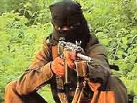 மாவோயிஸ்ட் தாக்கினால் என்ன செய்வது?-மத்திய அரசிடம் விளக்கம் கேட்கிறது ராணுவம்