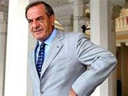 மீண்டும் விசுவரூபம் எடுக்கிறது போபர்ஸ் ஆயுத பேர ஊழல்!