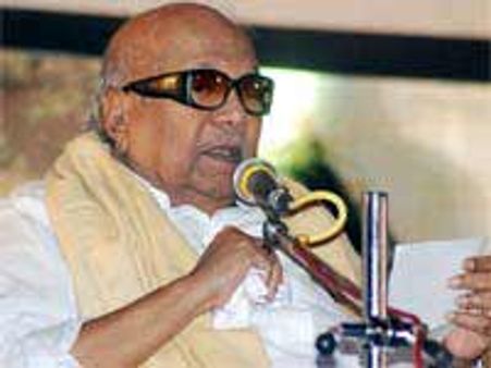 காங்கிரசுடன் கூட்டணி நம்பிக்கையை இழந்துவிட்ட ஜெயலலிதா: கருணாநிதி