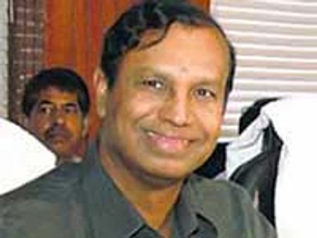 பிரதமருடன் சோனியா ஆலோசனை-டி.ஆர்.பாலுவுக்கு மீண்டும் மத்திய அமைச்சர் பதவி?