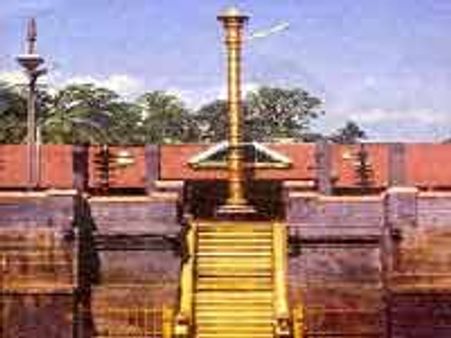 சபரிமலையில் பக்தர்களுக்காக ரூ. 100 கோடியில் புதிய திட்டம் - உயர்மட்ட குழு முடிவு