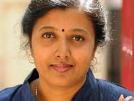 காங்கிரஸை ஒழிக்க வேண்டியதுதான்-அதற்காக ஜெயலலிதாவை ஆதரிக்கலாமா?: சீமானுக்கு தாமரை கேள்வி