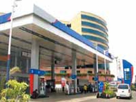 எகிப்தில் வெடித்துள்ள மக்கள் போராட்டம்-பெட்ரோல் விலை உயரும் ஆபத்து!