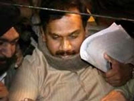 ராசாவை 5 நாள் காவலில் வைத்து விசாரிக்க சிபிஐக்கு அனுமதி!