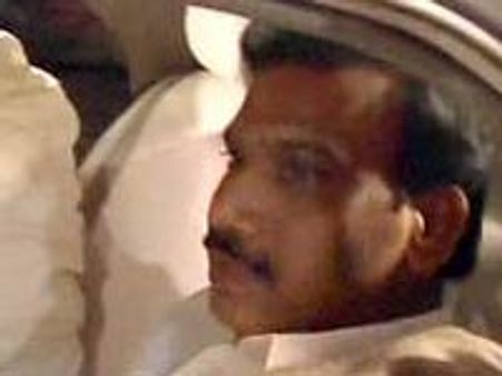 ராசாவின் சிபிஐ காவல் மேலும் 2 நாள் நீட்டிப்பு-சந்தோலியா-பெகுரியாவுக்கு 14 நாள் சிறை