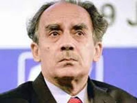 2 ஜி ஸ்பெக்ட்ரம் முறைகேடு: அருண்ஷோரிக்கு சிபிஐ சம்மன்!!