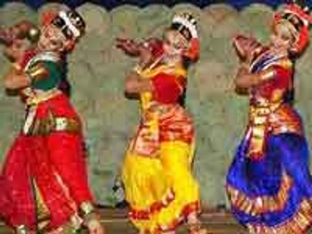 சிதம்பரம் நடராஜர் கோவிலில் இன்று நாட்டியாஞ்சலி விழா