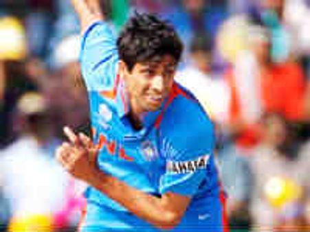 உலகக் கோப்பைக் கிரிக்கெட்-2000 ரன்கள் குவித்து சச்சின் சாதனை