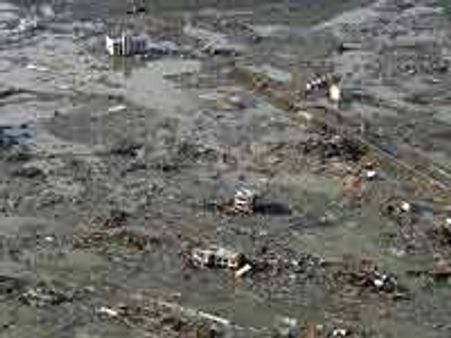 ஜப்பான் சுனாமி தாக்குதலுக்கு 10,000 பேர் பலி?