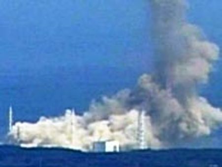 ஜப்பான்: 4வது அணு உலை வெடித்தது; பெருமளவு கதிர்வீச்சை உறுதி செய்த ஜப்பான்!