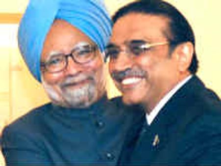 உலக் கோப்பை அரையிறுதியைக் காண வருகிறார் பாக். பிரதமர் கிலானி