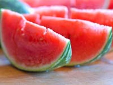 கொளுத்தும் கோடை... சூடுபிடிக்கும் தர்பூசணி வியாபாரம்!!