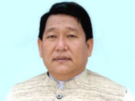 அருணாச்சல் முதல்வருடன் மாயமான ஹெலிகாப்டர் இதுவரை சிக்கவில்லை-தேடுதல் தீவிரம்