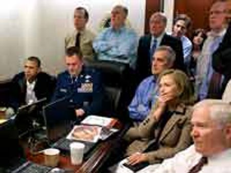 பின்லேடன் சுட்டுக் கொல்லப்பட்டதை வீடியோ மூலம் நேரடியாகப் பார்த்த ஒபாமா!