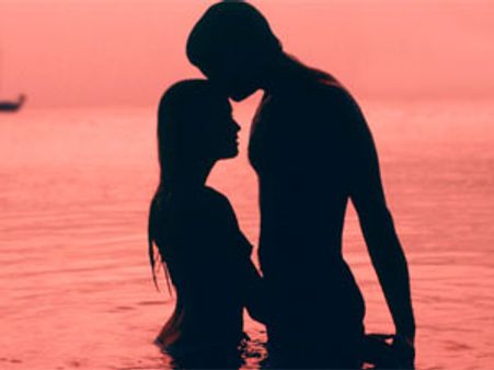 என் அருகில் நீ இருந்தால்….