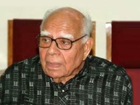 'கனிமொழி' விவகாரம்: கருணாநிதி, ஸ்டாலின், வீரமணி, சட்ட நிபுணர்கள் தீவிர ஆலோசனை-வாதாட ராம் ஜேத்மலானி