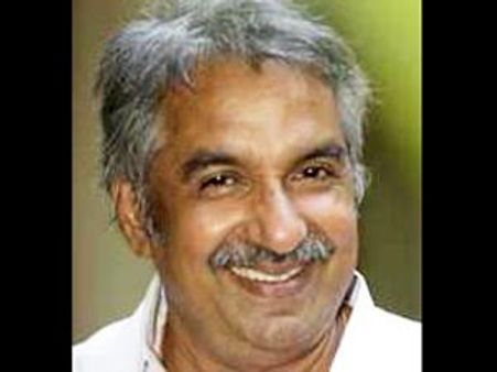 மந்திரி சபையில் ரமேஷ் சென்னிதலா இடம் பெற வேண்டும்: உம்மன் சாண்டி விருப்பம்