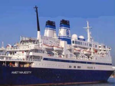 இந்தியாவின் முதல் சொகுசு சுற்றுலா கப்பல்:சென்னையிலிருந்து சேவையை தொடங்குகிறது