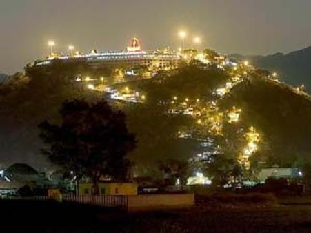 பழனி முருகன் கோயிலுக்குப் படையெடுக்கும் கேரள பக்தர்கள்: தட்ஸ்தமிழ் 'எக்ஸ்க்ளூசிவ்' 