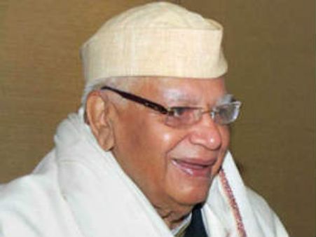 டிஎன்ஏ சோதனைக்கு ரத்த மாதிரி கொடுக்க வராமல் கோர்ட்டையே டபாய்த்த என்டி திவாரி!