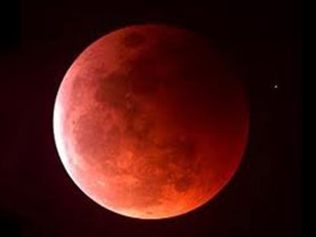 இன்று இந்த ஆண்டின் முழு சந்திர கிரகணம்!