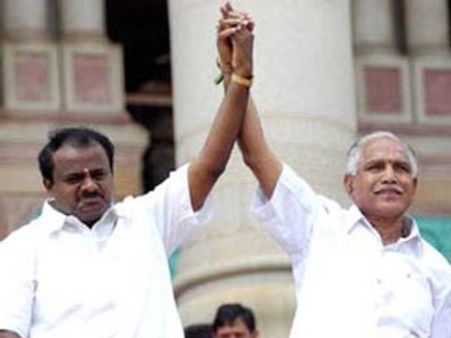 பொய் பேசுவது யார்?: சாமி முன்பு சத்தியம் செய்ய தர்மஸ்தலாவுக்குப் படையெடுக்கும் எதியூரப்பா, குமாரசாமி