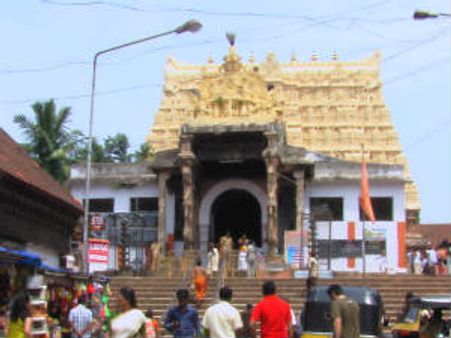 பத்மநாபசுவாமி கோவில்: திறக்கப்படாத ரகசிய அறையில் மன்னர் தங்கக் கட்டில்?