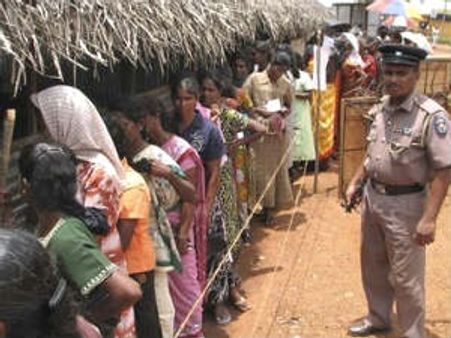 இலங்கை தமிழர் பகுதிகளில் ராஜபக்சே கட்சி படுதோல்வி: தமிழ் தேசிய கூட்டணி அமோக வெற்றி