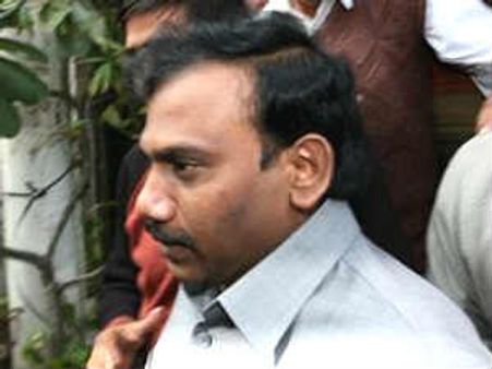 திகார் சிறையில் ராசாவிடம் இன்று சென்னை வருமான வரித்துறை அதிகாரிகள் விசாரணை!