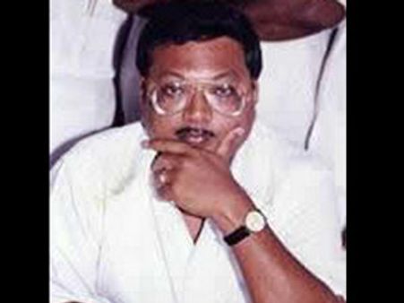 மு.க.அழகிரிக்கு பினாமி பெயரில் ரூ. 3, 500 கோடிக்கு மேல் சொத்து: தெகல்கா கூறுகிறது