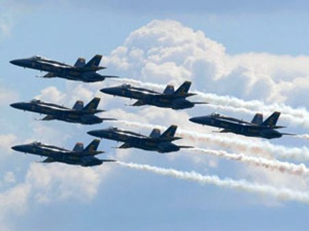 இலங்கை வான் பகுதியி்ல அதிரடியாக பறந்த 10 அமெரிக்க போர் விமானங்கள்