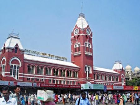 சுதந்திர தினத்தையொட்டி சென்னையில் 10,000 போலீஸ் பாதுகாப்பு