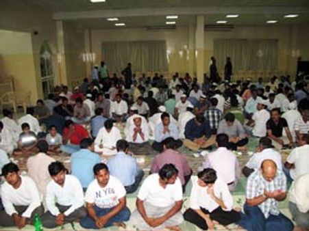 துபாயில் அலிகார் முஸ்லிம் பல்கலைக்கழக முன்னாள் மாணவர் சங்க வரவேற்பு மற்றும் இஃப்தார் நிகழ்ச்சி