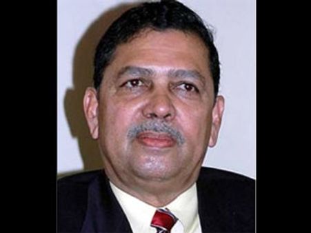 லோக்பாலுக்கான அடிக்கல் நாட்டப்பட்டுள்ளது, அற்புதத்தை எதிர்பார்க்க முடியாது: சந்தோஷ் ஹெக்டே