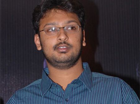 அழகிரி மகன் தயாநிதி மீது சுரங்க ஊழல் புகார்: சிக்கலில் ஒலிம்பஸ் கிரானைட்ஸ்!