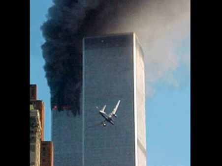 செப்.11: அமெரிக்கா மீது தீவிரவாதிகள் போர் தொடுத்த அந்த பயங்கர தருணம்!