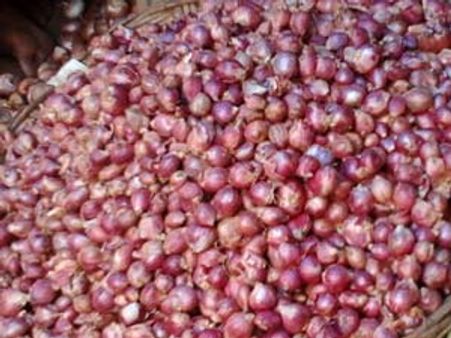 பெயர் குழப்பம்: பெரிய வெங்காயத்திற்கு விதித்த தடையால் சின்ன வெங்காயத்திற்கு பாதிப்பு!