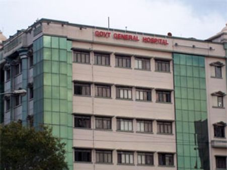 ரயில் விபத்தில் சிக்கி காயமடைந்த 83 பேருக்கு தீவிர சிகிச்சை-10 பேர் கவலைக்கிடம்