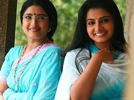 பிஞ்சு மனங்களில் நஞ்சு கலக்கும் தொலைக்காட்சி நிகழ்ச்சிகள் 