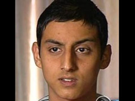 முஸ்லிம் என்பதற்காக பள்ளி மாணவனைத் தாக்கிய ஆஸி. இனவெறியர்கள்